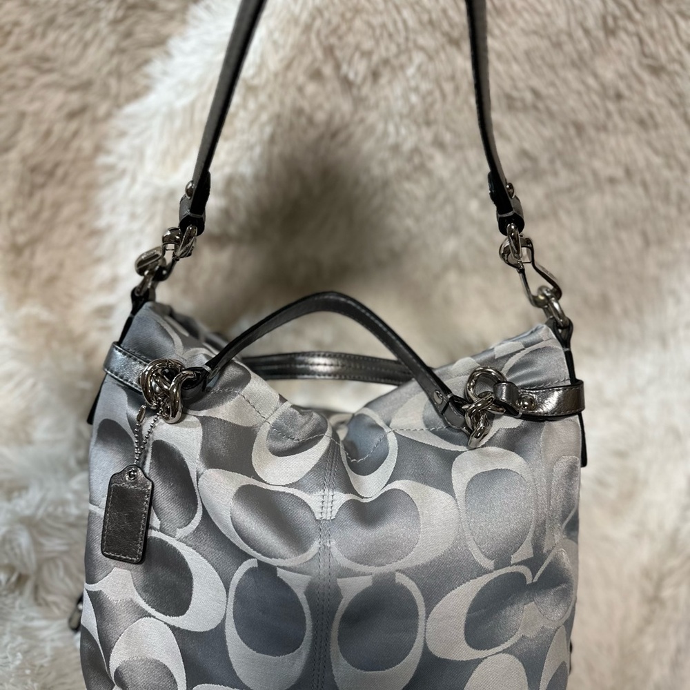 🎁Perfect Gift🎁LIKE NEW! Y2K Coach Brooke satin C’ Jacquard trending monogram - Picture 3 of 14